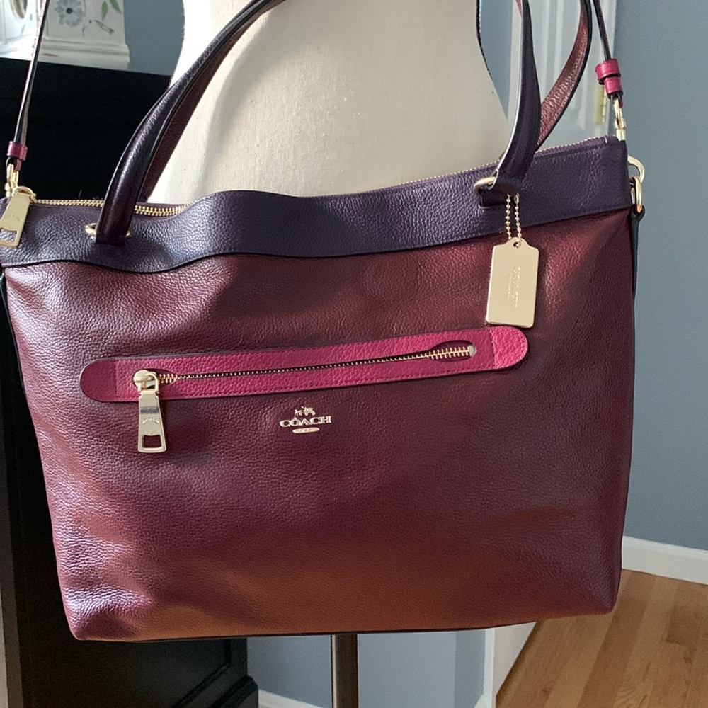 🌺COACH TYLER COLORBLOCK TOTE🌺